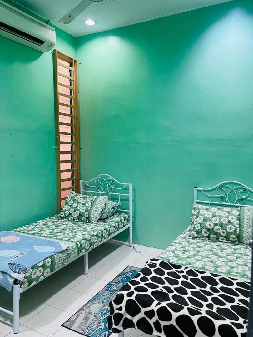 Mak Kuntum Homestay Сунгай Петани Экстерьер фото